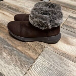 Skechers Dark Brown Boots with Gray Faux Fur